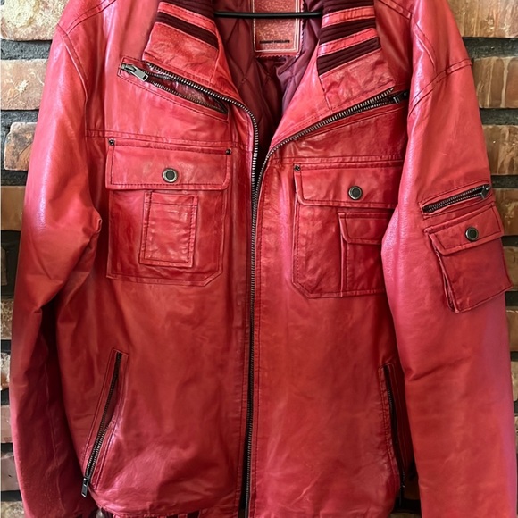 Vintage Red leather Jacket, Unisex - Picture 3 of 6